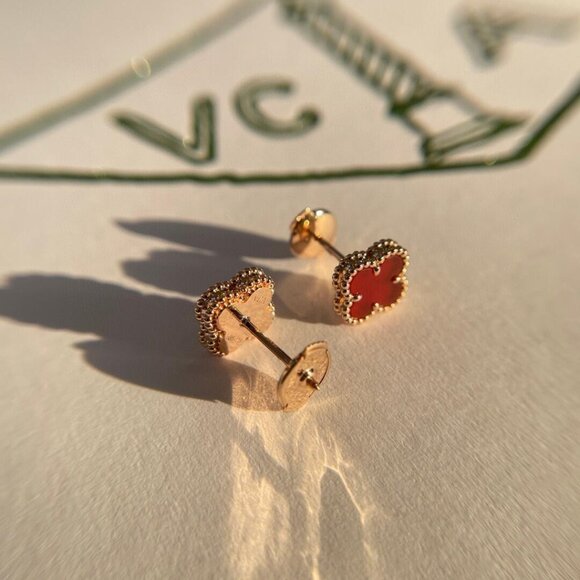 Authentic Van Cleef & Arpels 18K Gold Four-Leaf Clover Earrings - Picture 6 of 8